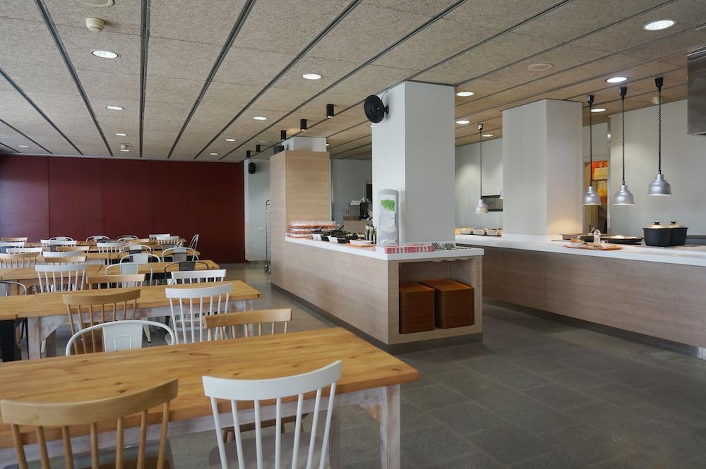 Alberg Pere Tarres Barcelona Exterior foto